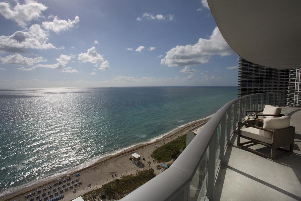 Lyfe Resort & Residences Beverley Beach Exterior photo